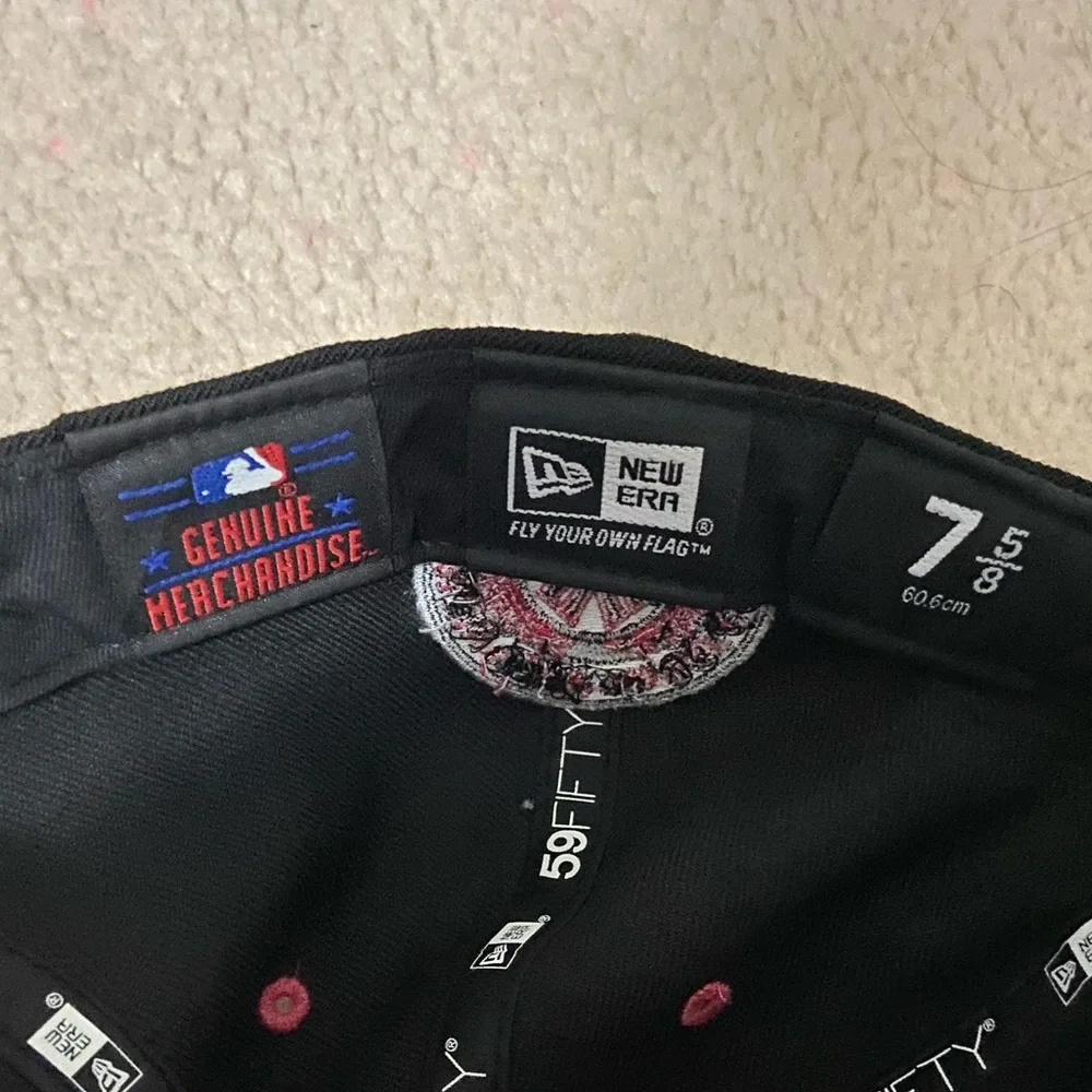 Official Yankees Hat - Picture 3 of 3